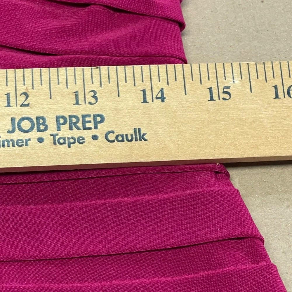 Adrianna Papell Body Con Magenta Tiered Bandage Style Dress Knee Length Size 10